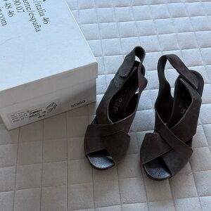 Pedro Garcia Women’s Wonda Dark Gray Suede Heeled Sandals